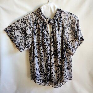 Rachel Roy Black and Soft Gray Slightly Flutter Above Elbow Sleeve OX